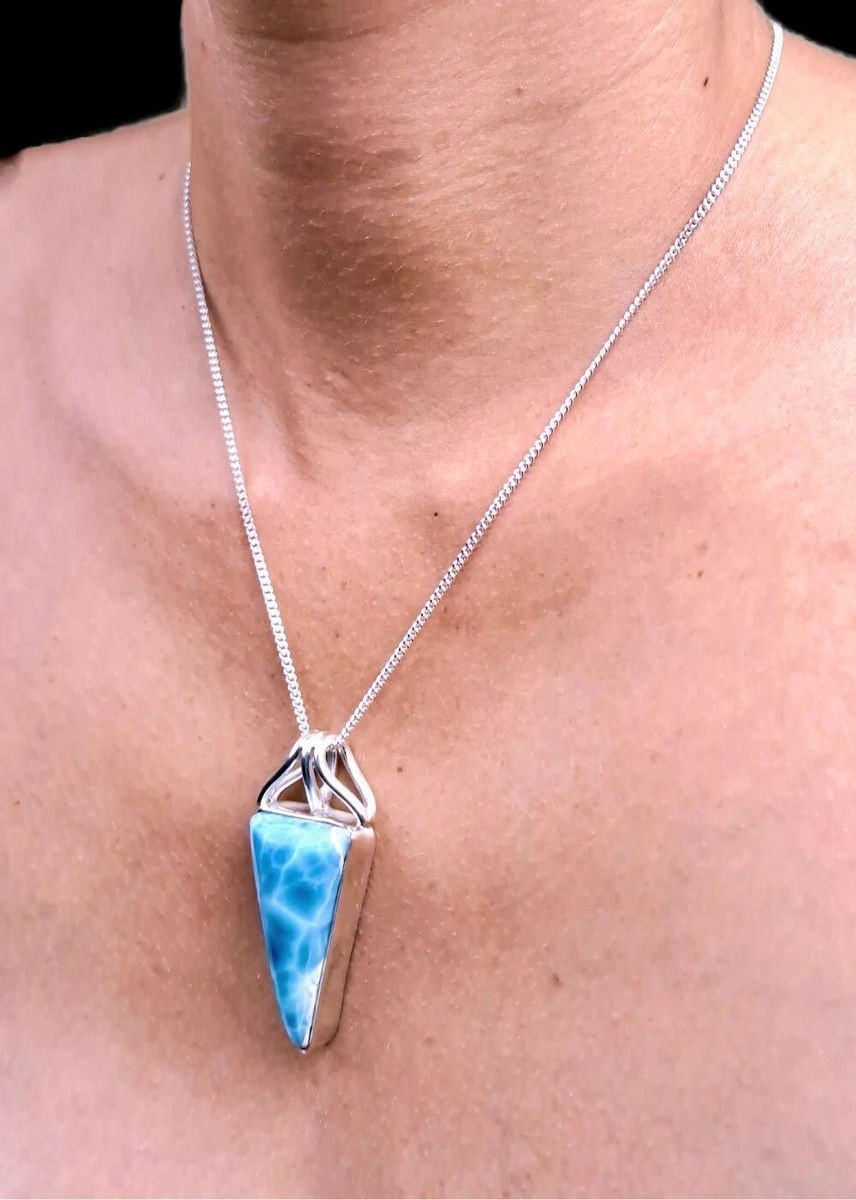 1.4 "in. Dominican Nice Deep Blue Larimar Stone Pendant Handmade