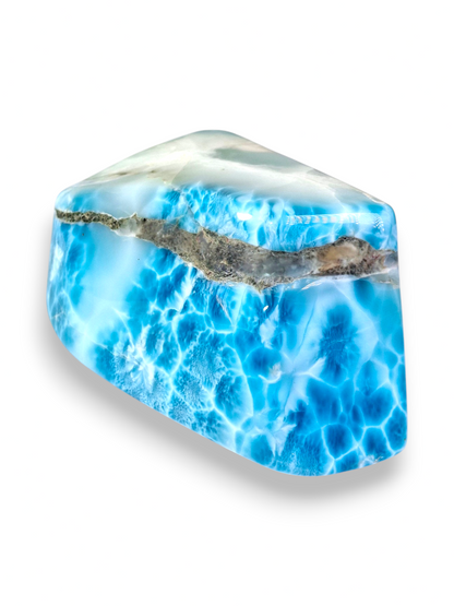 820 g Spécimen de pierre de larimar naturelle polie bleue foncée dominicaine de guérison