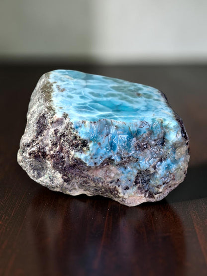 74 g Espécimen de Piedra Larimar Azul Dominicano Natural Parcialmente Pulido Sanador