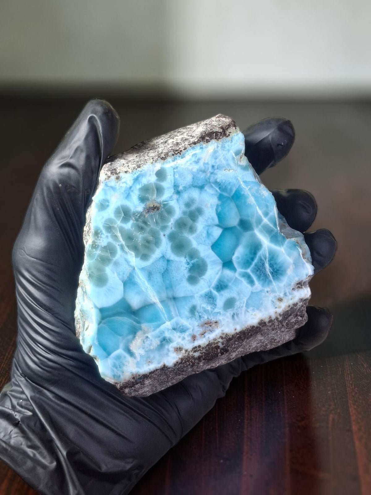 74 g Espécimen de Piedra Larimar Azul Dominicano Natural Parcialmente Pulido Sanador