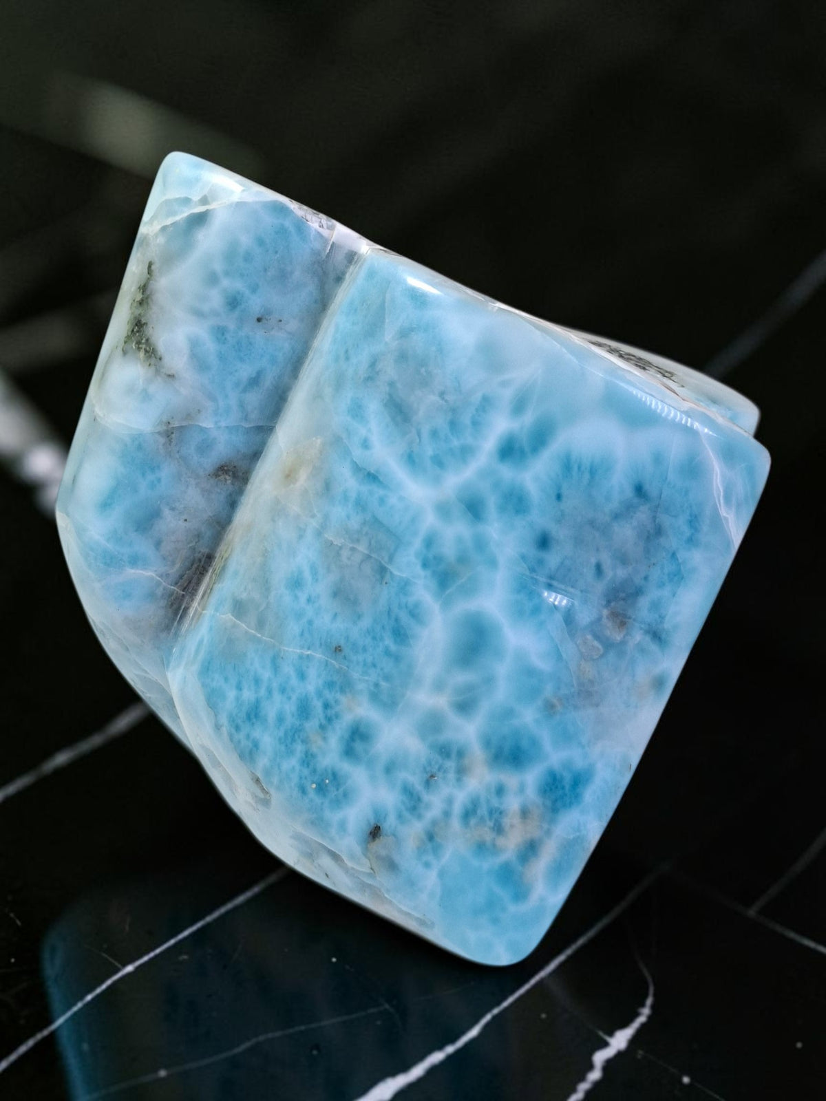 962 g Full Polished Natural Dominican  Blue Larimar Stone Specimen Display