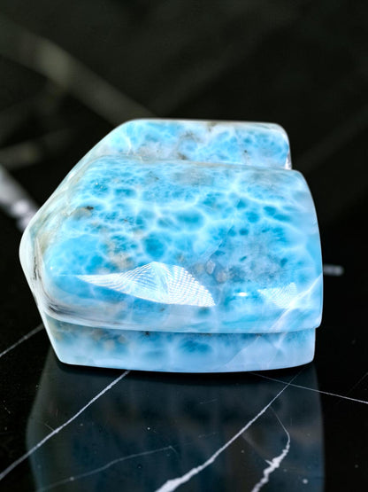 962 g Full Polished Natural Dominican  Blue Larimar Stone Specimen Display