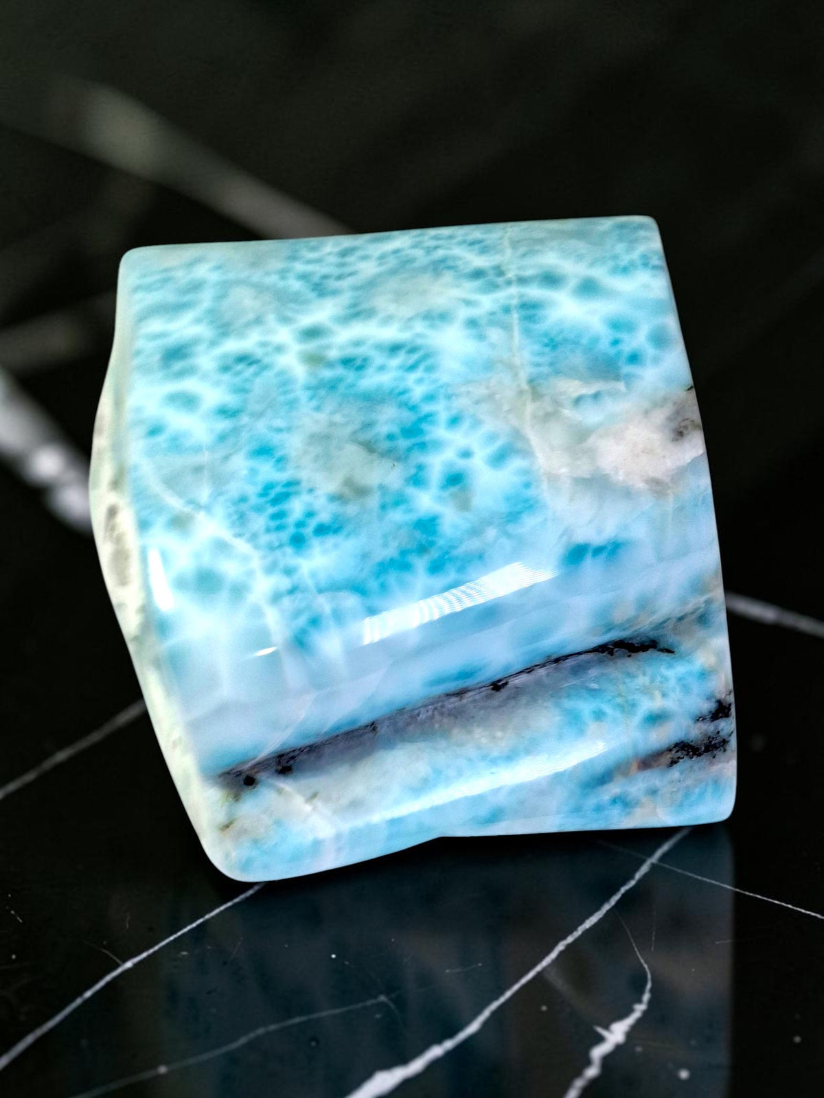 962 g Full Polished Natural Dominican  Blue Larimar Stone Specimen Display