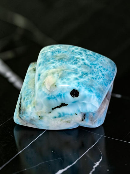 962 g Full Polished Natural Dominican  Blue Larimar Stone Specimen Display