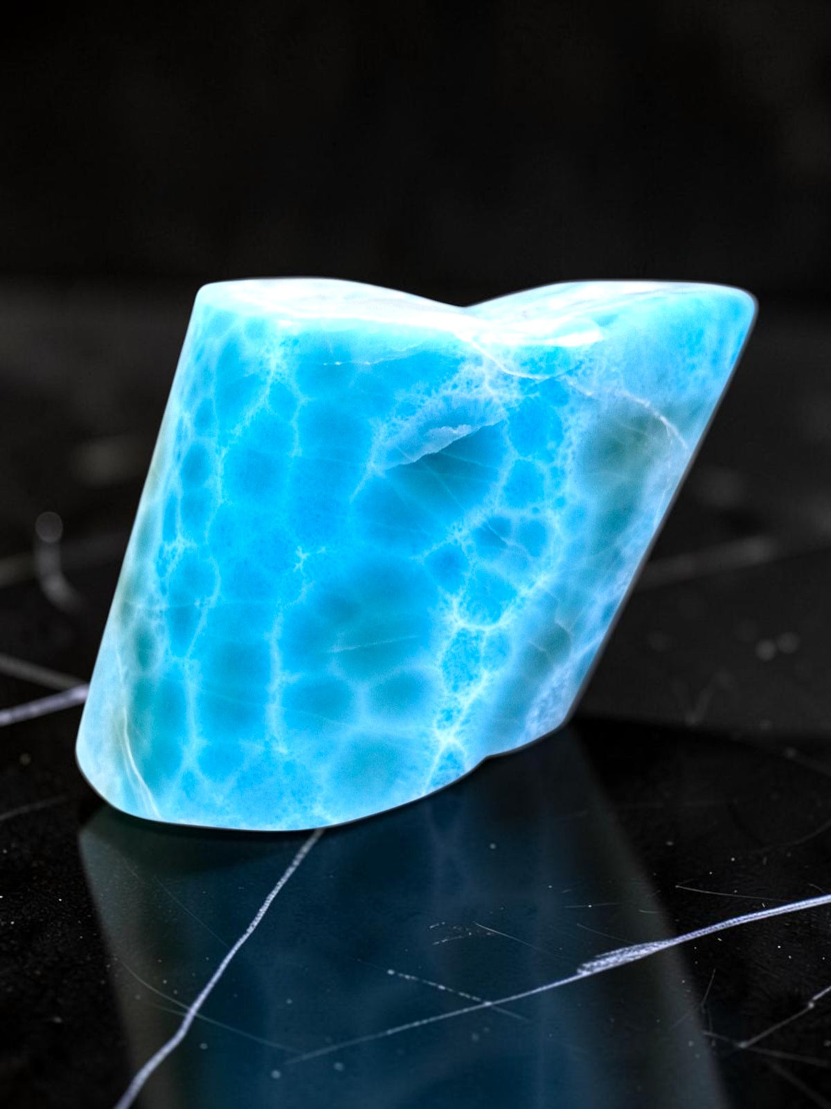 299 g Full Polished Natural Dominican  Blue Larimar Stone Specimen Display