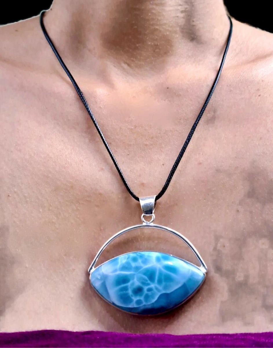 2.3 "in. Dominican Nice Deep Blue Larimar Stone Pendant Handmade