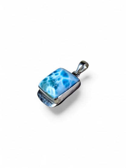 1.5 "in. Dominican Deep Blue Larimar Stone Pendant Handmade
