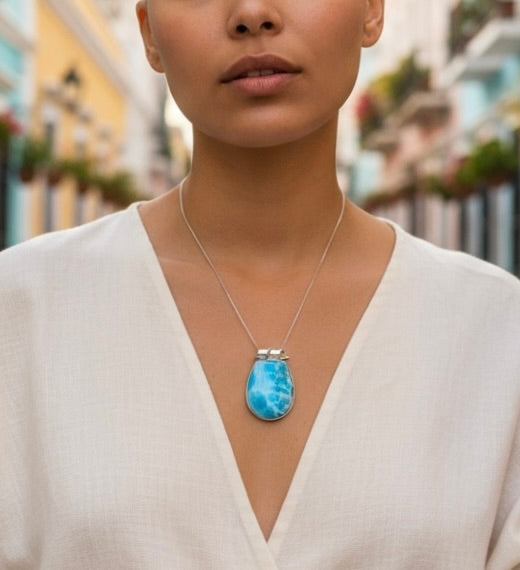 1.9 "in. Dominican Deep Blue Larimar Stone Pendant Handmade