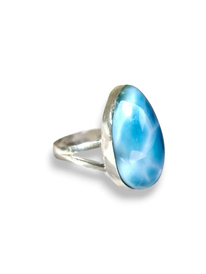 Anillo hecho a mano de plata de ley maciza con piedra larimar azul dominicana